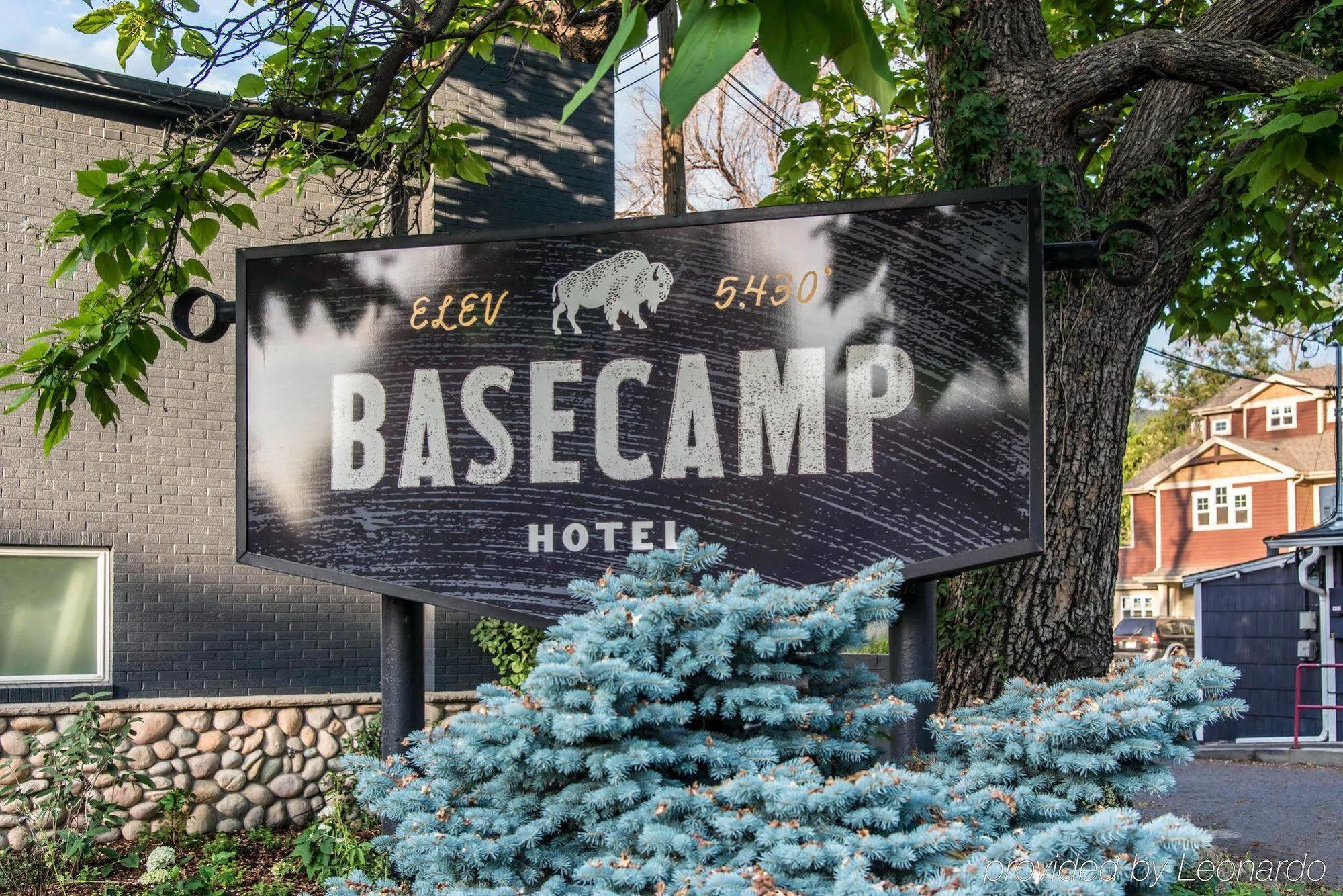 Basecamp Boulder Hotel ภายนอก รูปภาพ